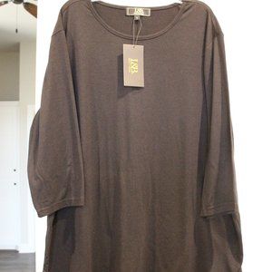 Lucky & Blessed Black Scoop Neck ¾ Sleeve Tunic with Side Slits NWT